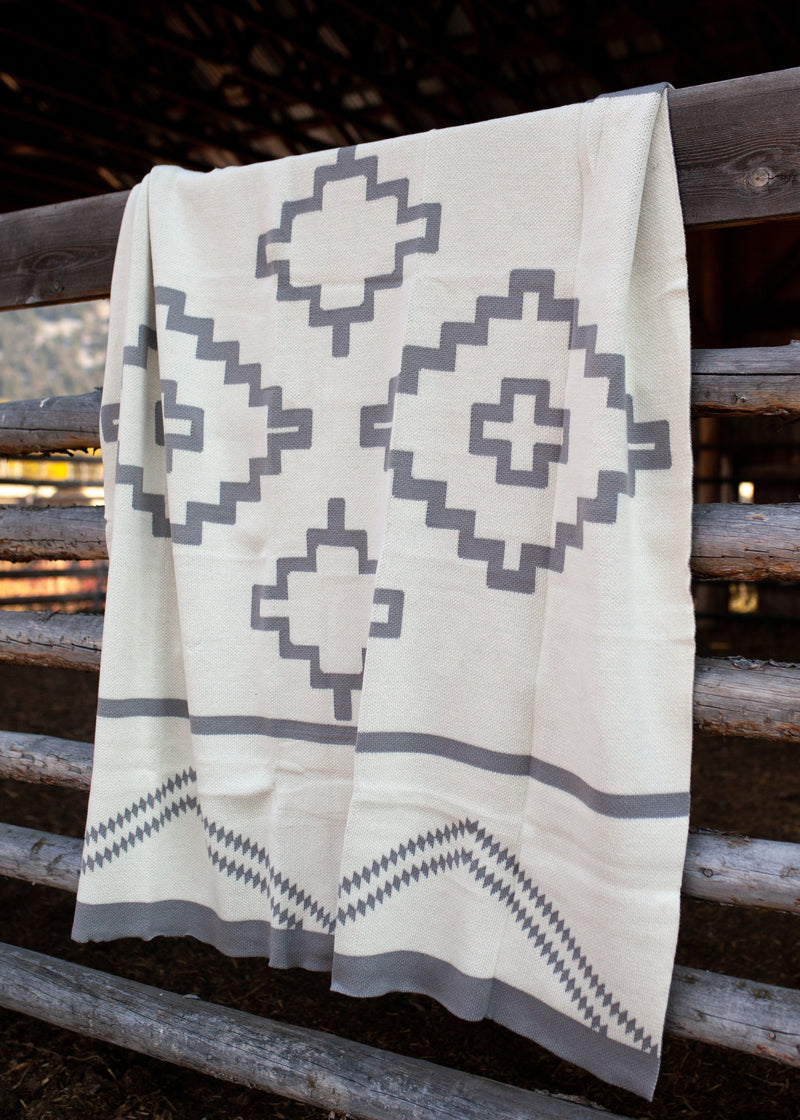 Western Grande Blanket {Gray}